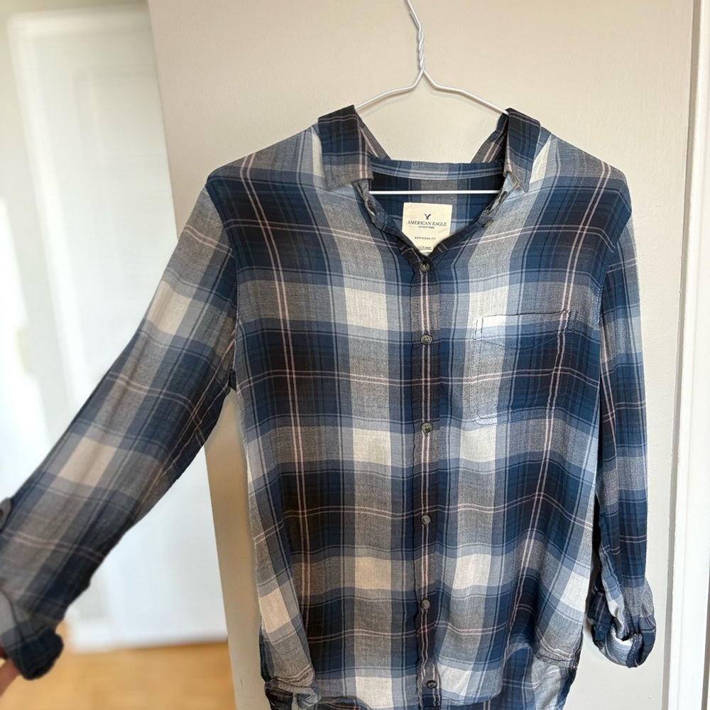 American Eagle Outfitters Navy and White Plaid Button-Down Shirt